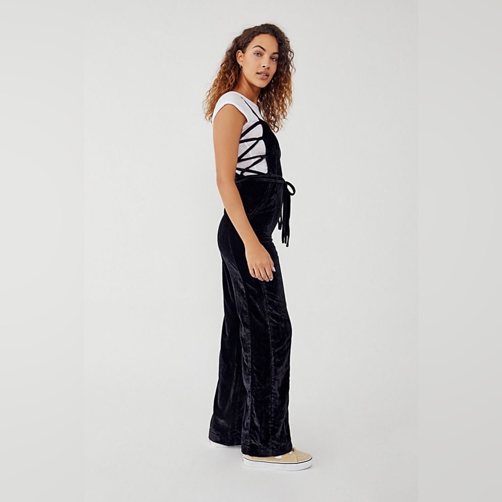NWT Free People Revolve 90’s Forever Overalls in Black with Tie Sides Jumpsuit - Picture 7 of 12
